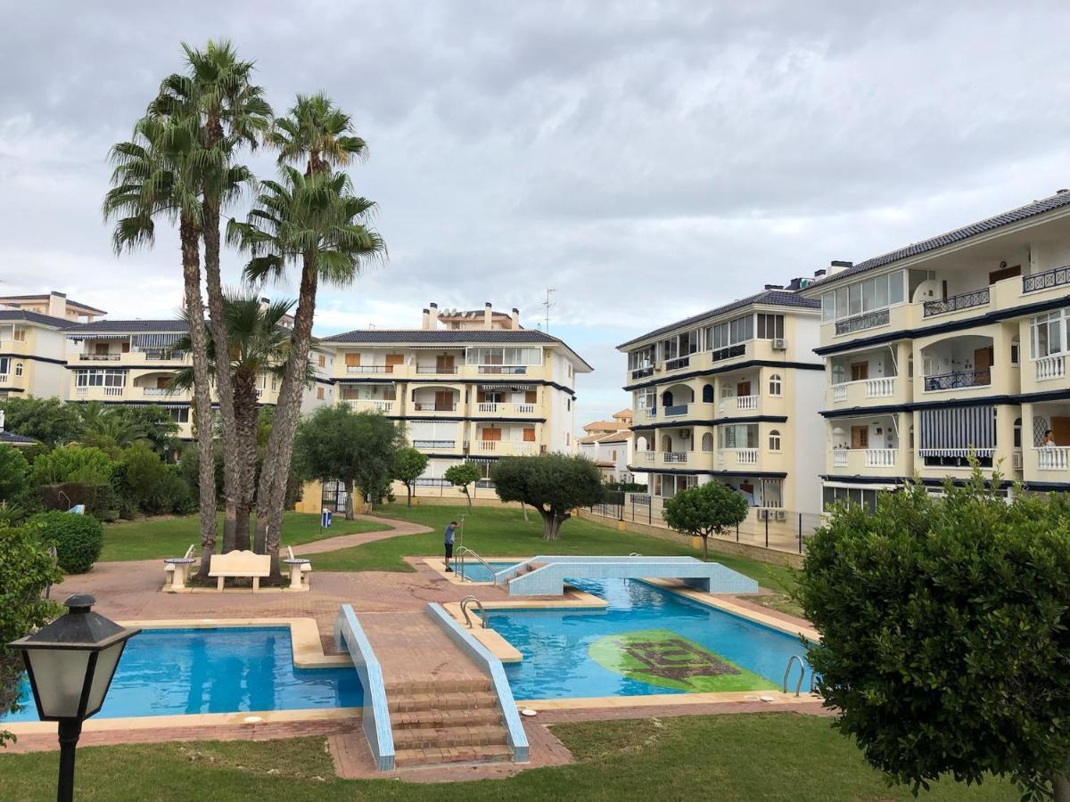 Martas Apartment La Mata  Eksteriør billede